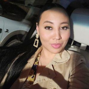 Meet your Posher, Lucy